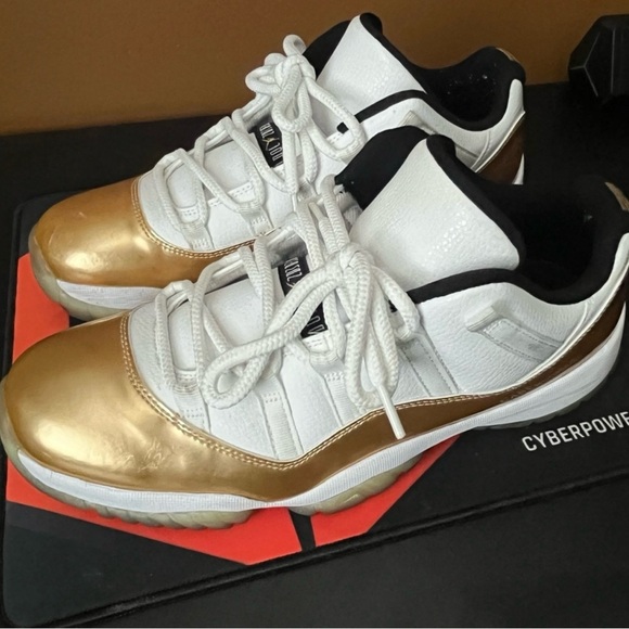 Jordan 11 Retro Low “Closing Ceremony” - Picture 2 of 6